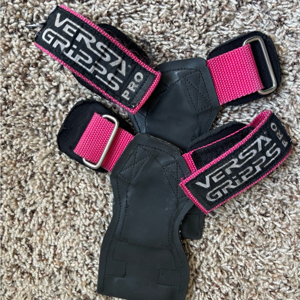 Versa grips slightly used